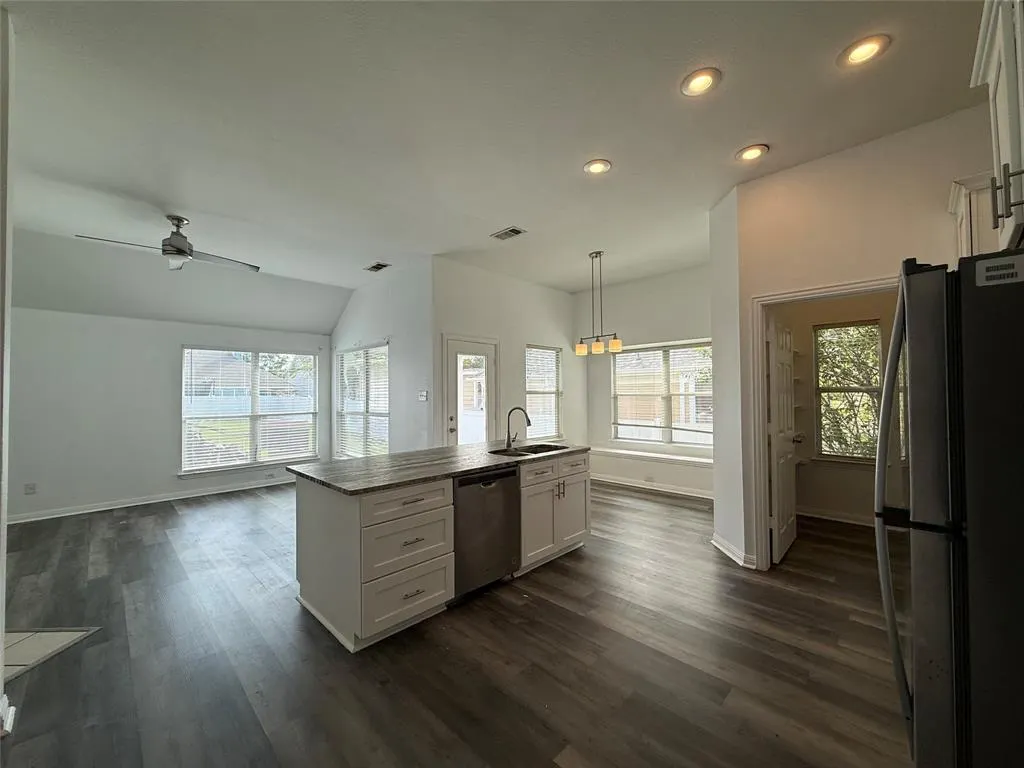 509 Creekside Drive