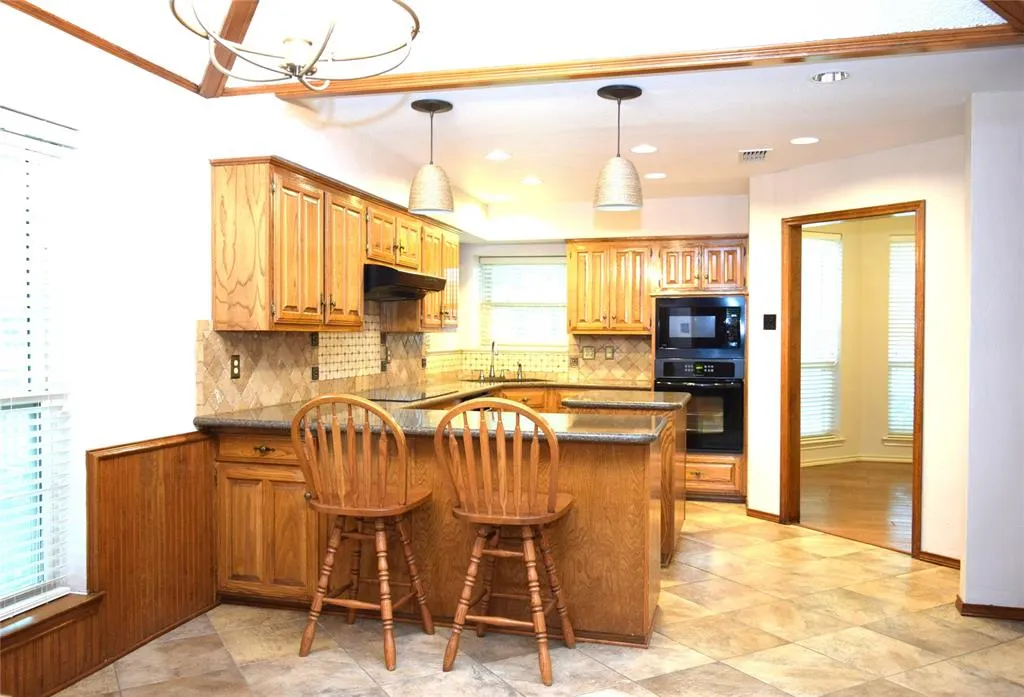 5308 Dixie Circle
