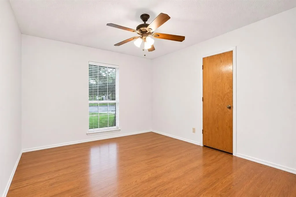 5308 Dixie Circle