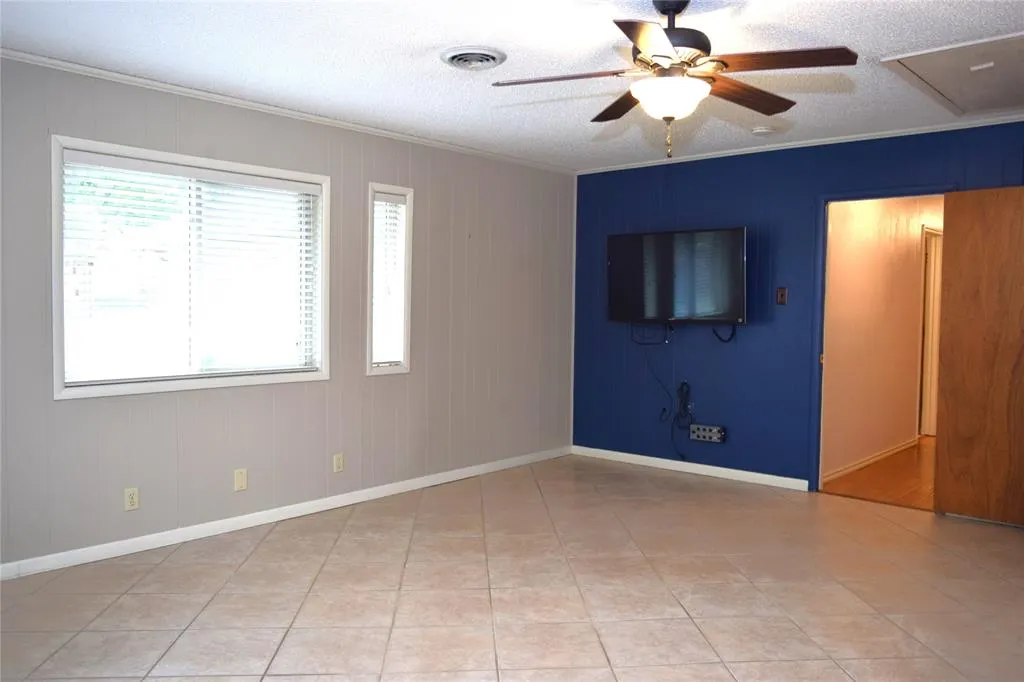 5308 Dixie Circle