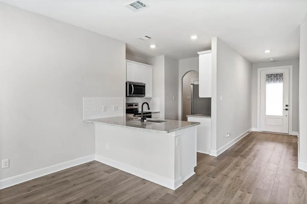 1001 Cedar Street