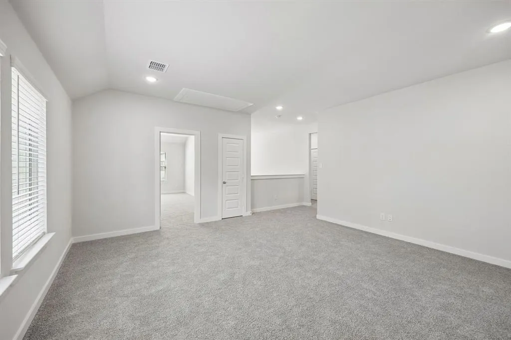 1301 Rosaderos Road