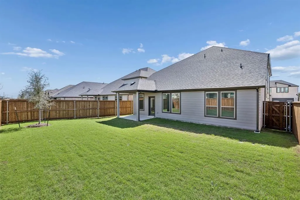 1301 Rosaderos Road