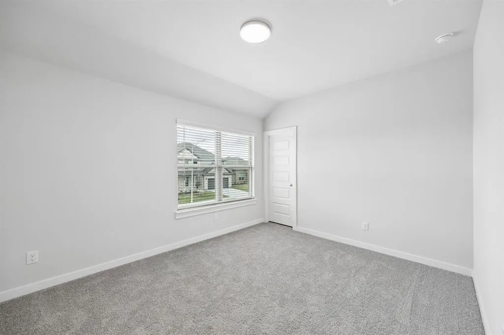 1301 Rosaderos Road