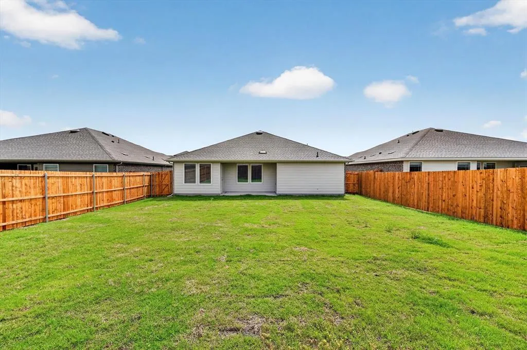 3918 Applewood Trail