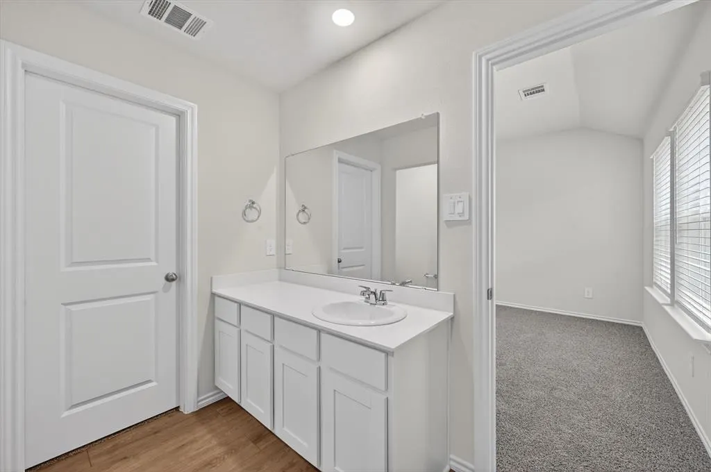 3918 Applewood Trail