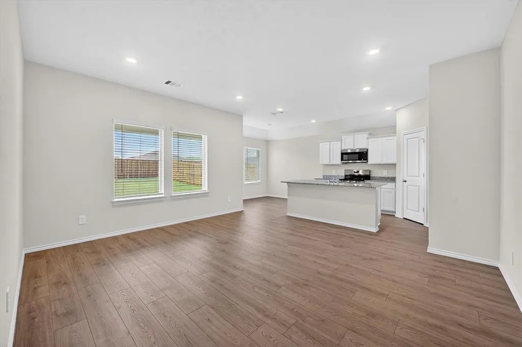 3918 Applewood Trail