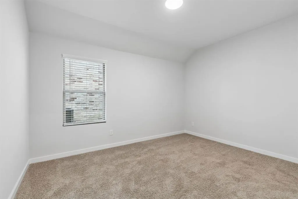 805 Edgehurst Drive