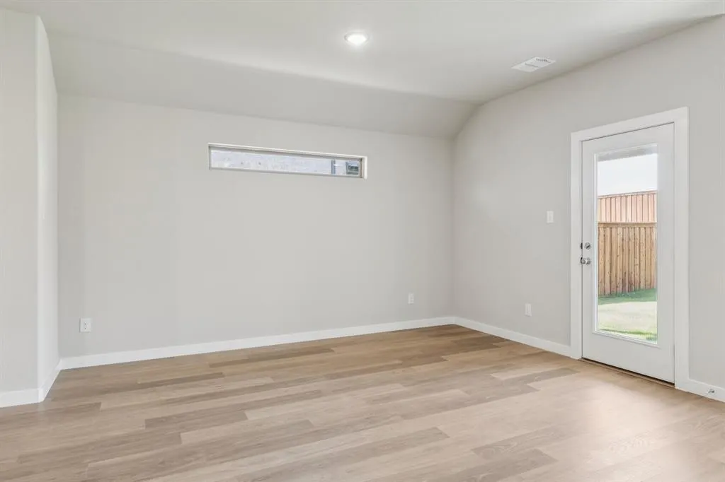 1333 Rosaderos Road