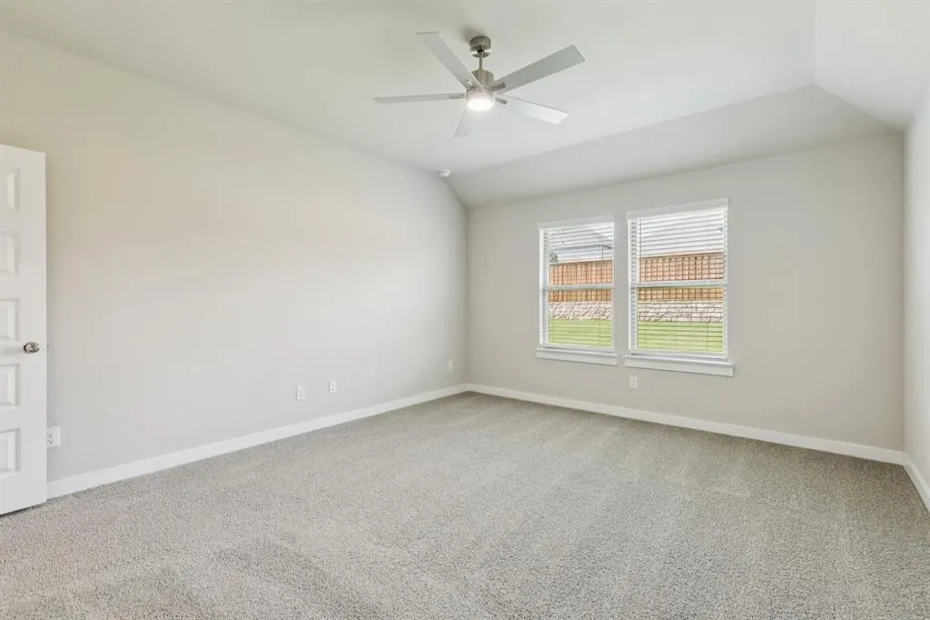 1333 Rosaderos Road