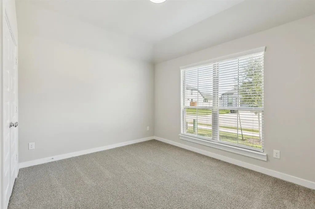 1333 Rosaderos Road