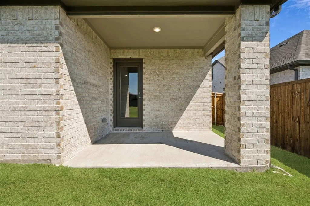 3008 Dry Brook Way