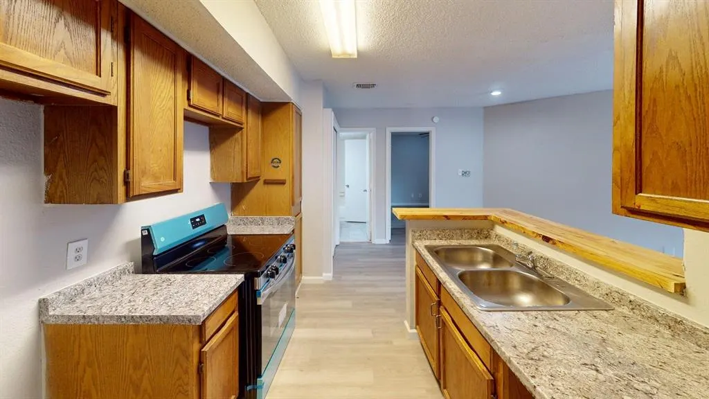9825 Walnut Street #105