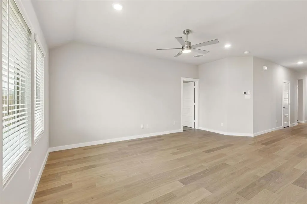803 Edgehurst Drive