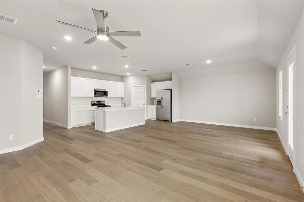 803 Edgehurst Drive