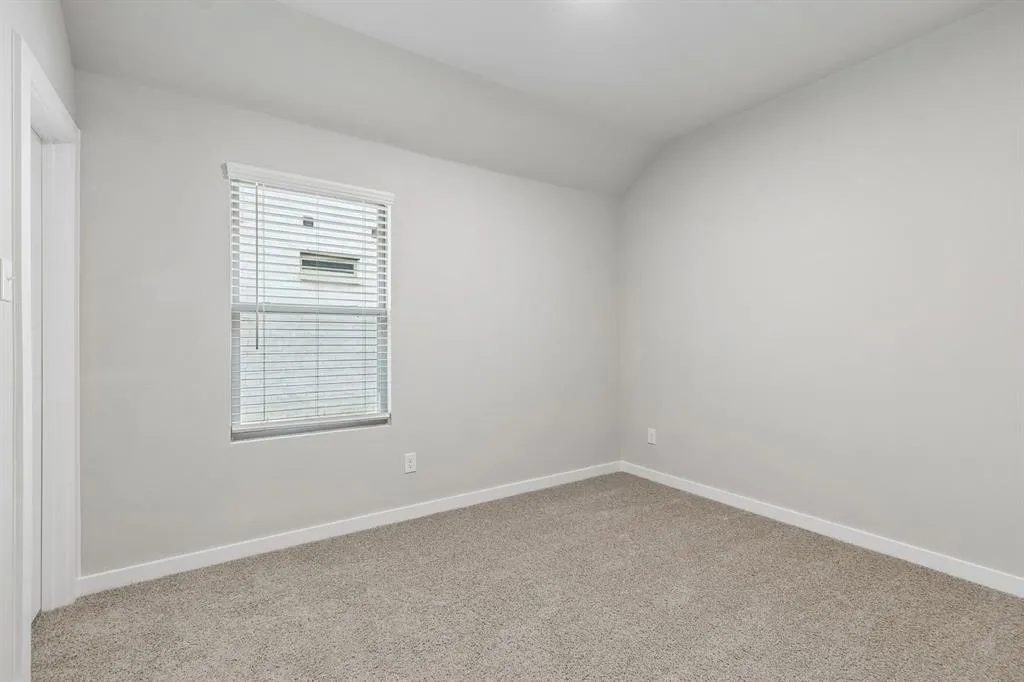 803 Edgehurst Drive