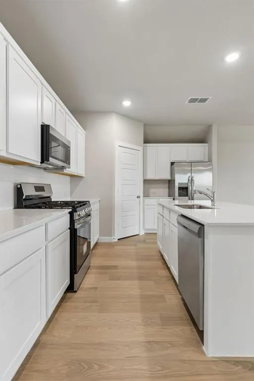 803 Edgehurst Drive
