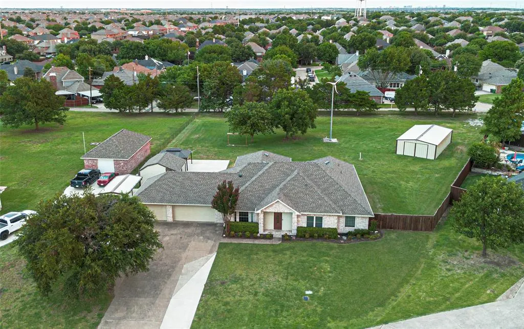 2201 Bradford Drive