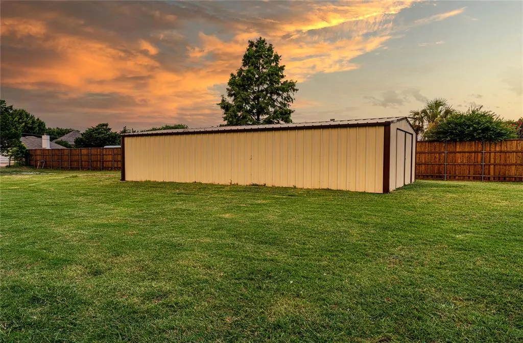 2201 Bradford Drive