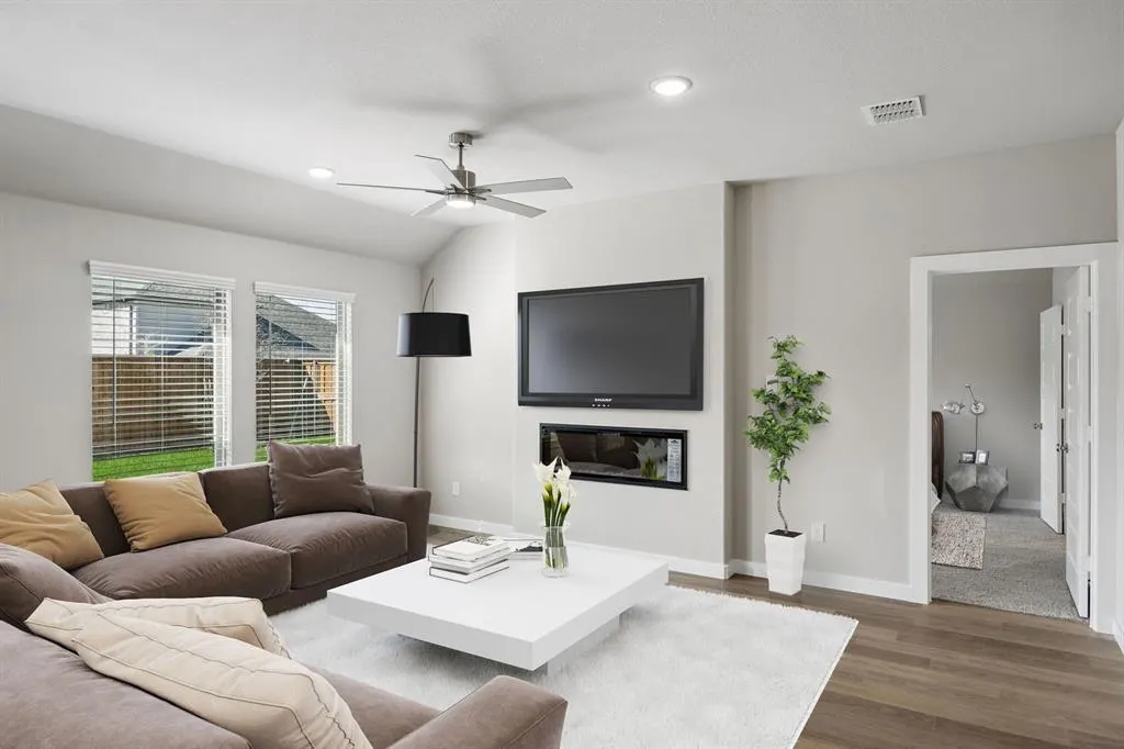 1345 Rosaderos Road