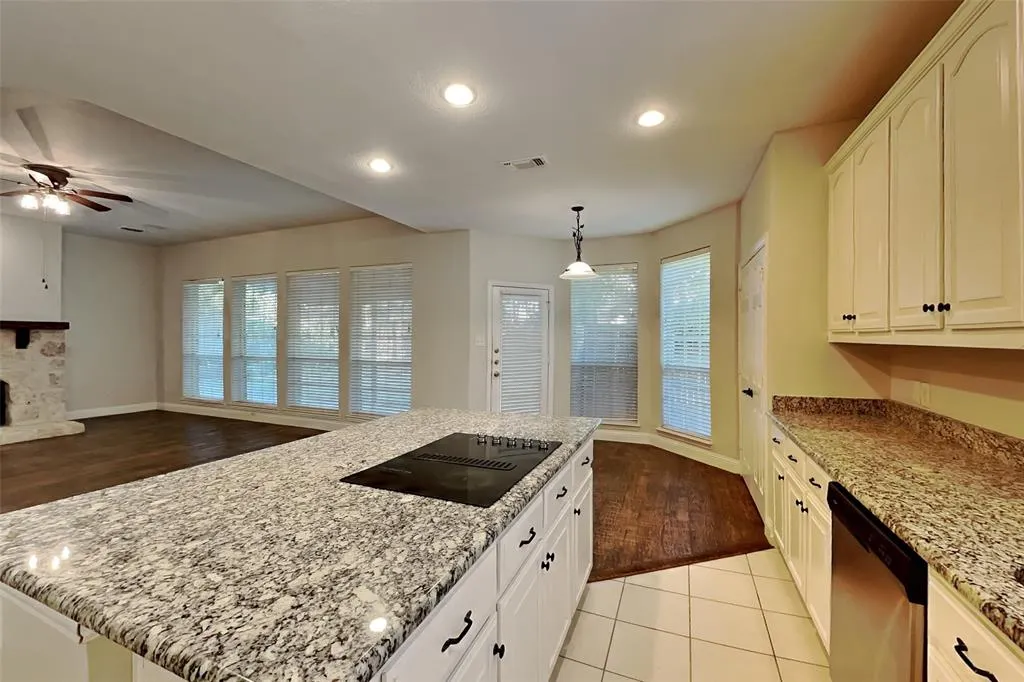 2020 Fleming Drive
