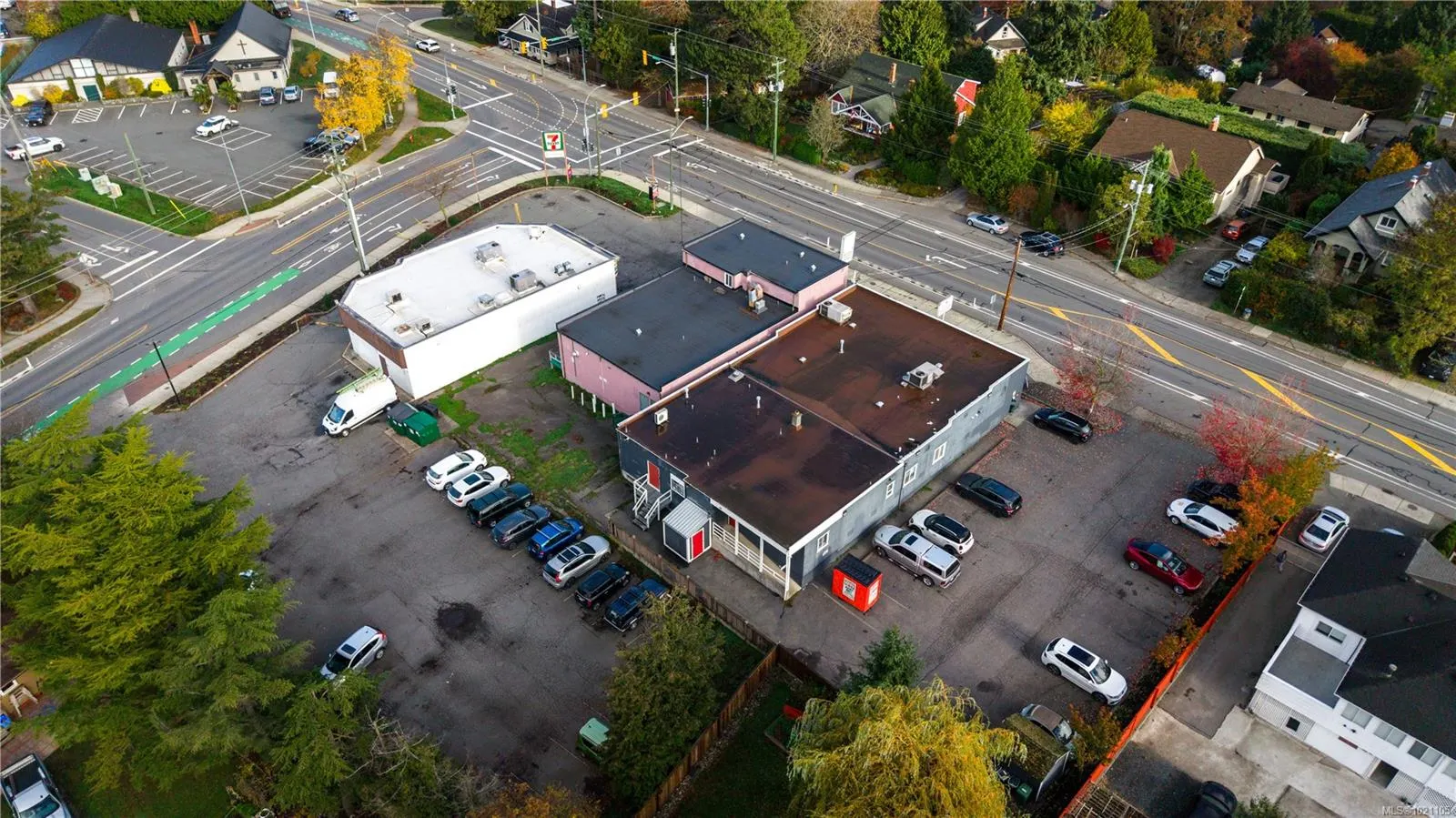 3890 Carey Rd