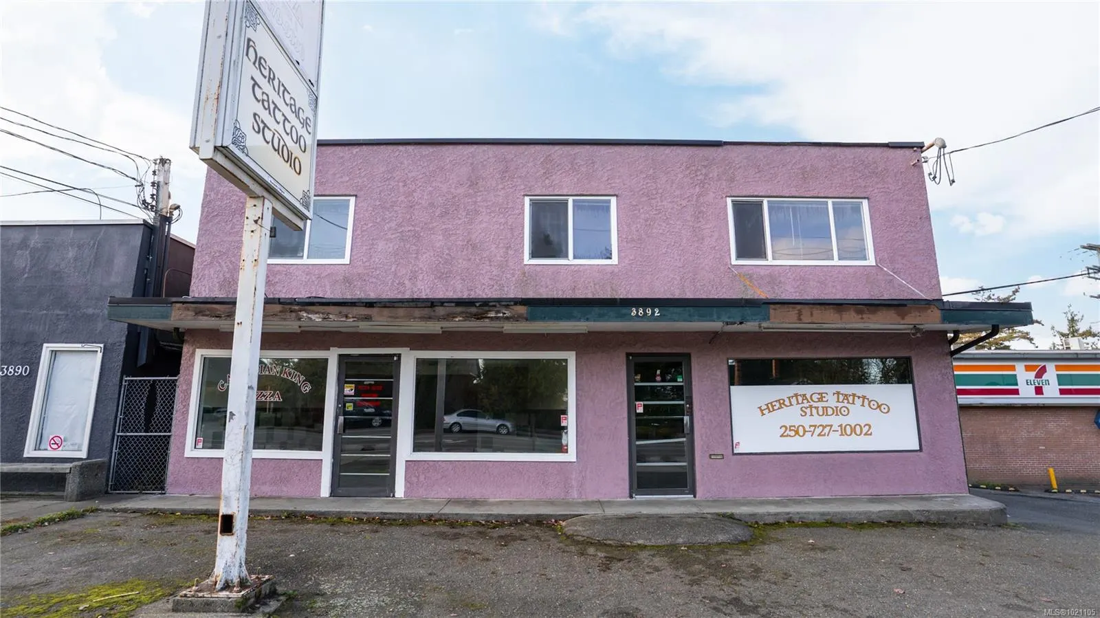 3890 Carey Rd