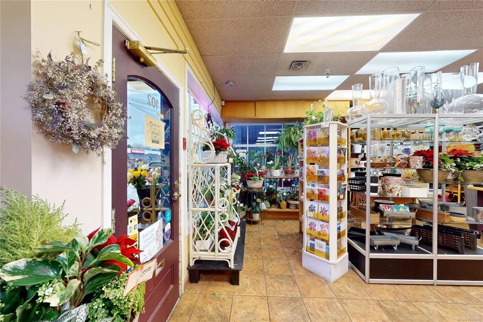 2187 Oak Bay Ave