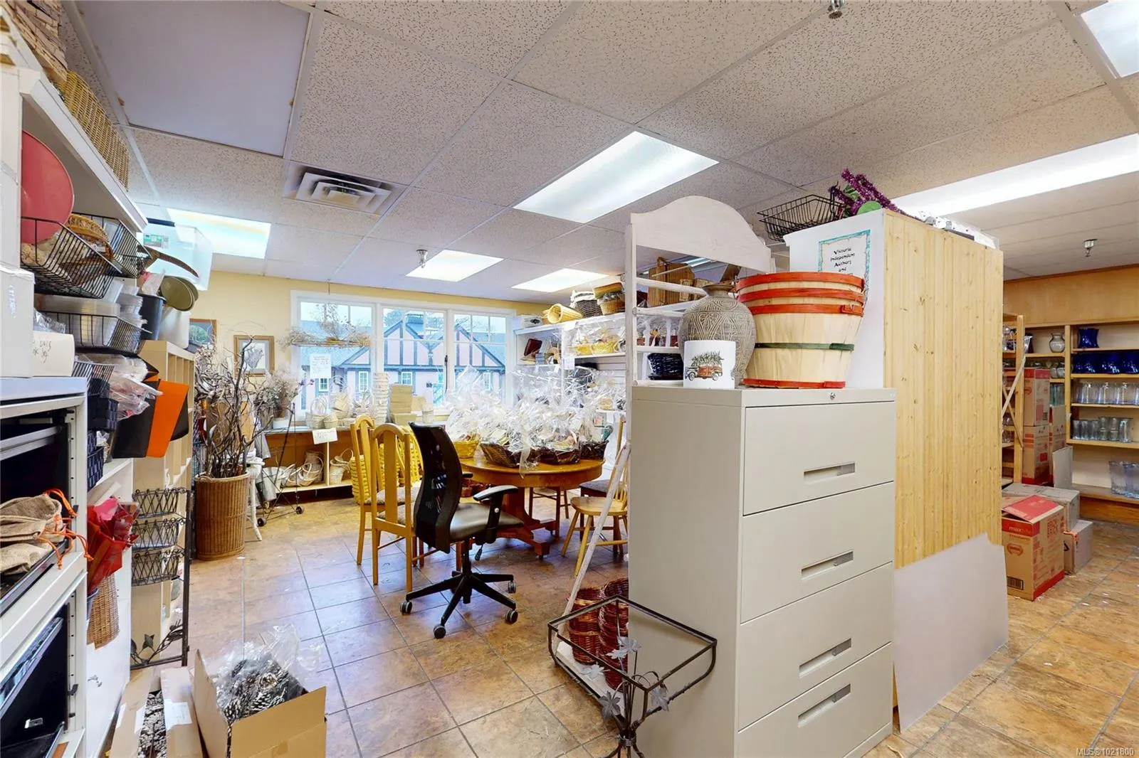 2187 Oak Bay Ave