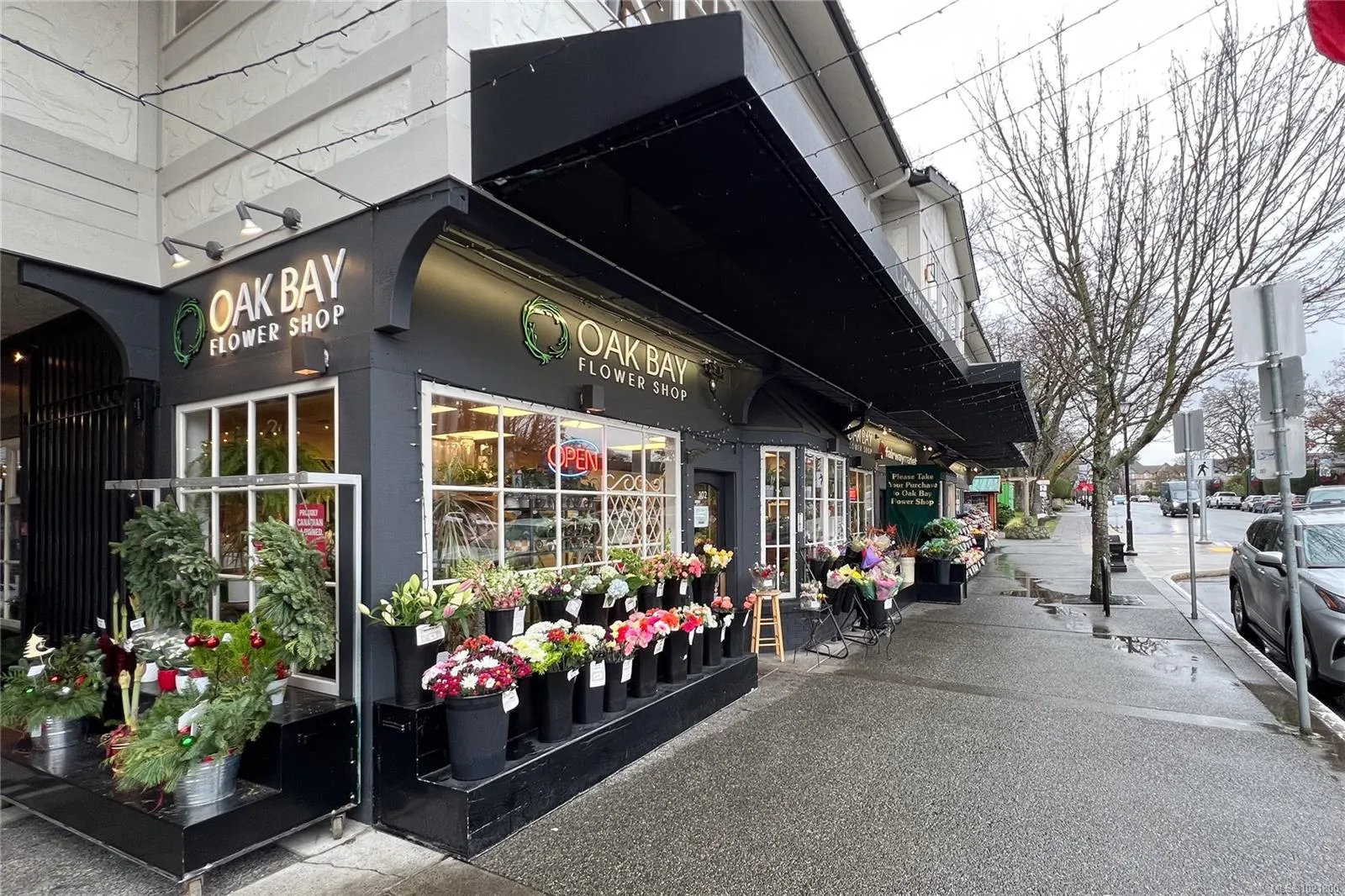 2187 Oak Bay Ave