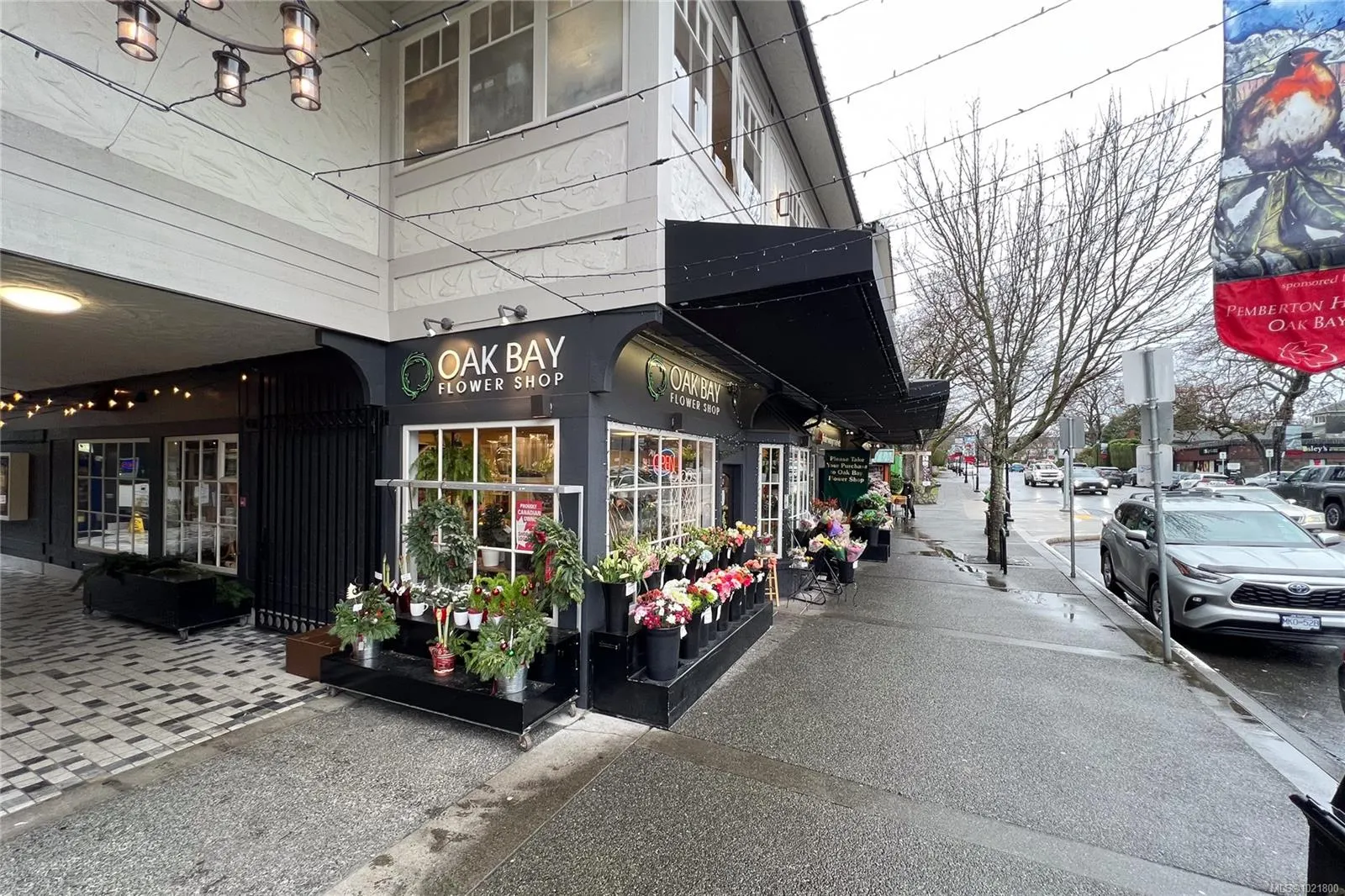 2187 Oak Bay Ave