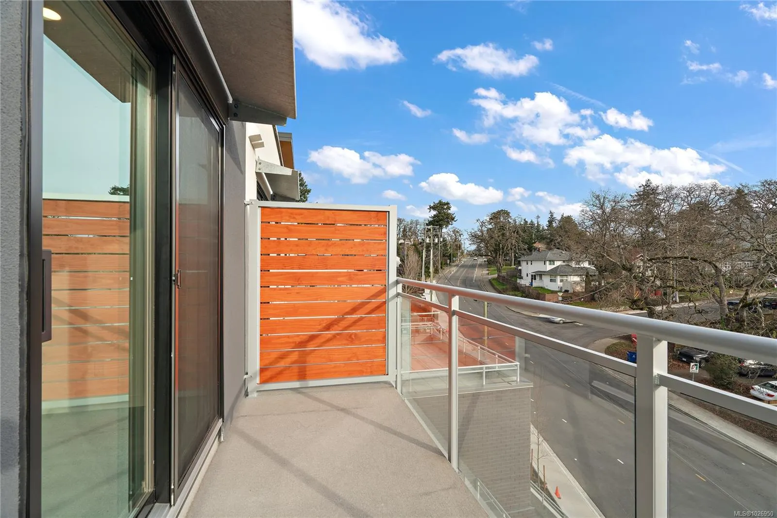 1102 Esquimalt Rd