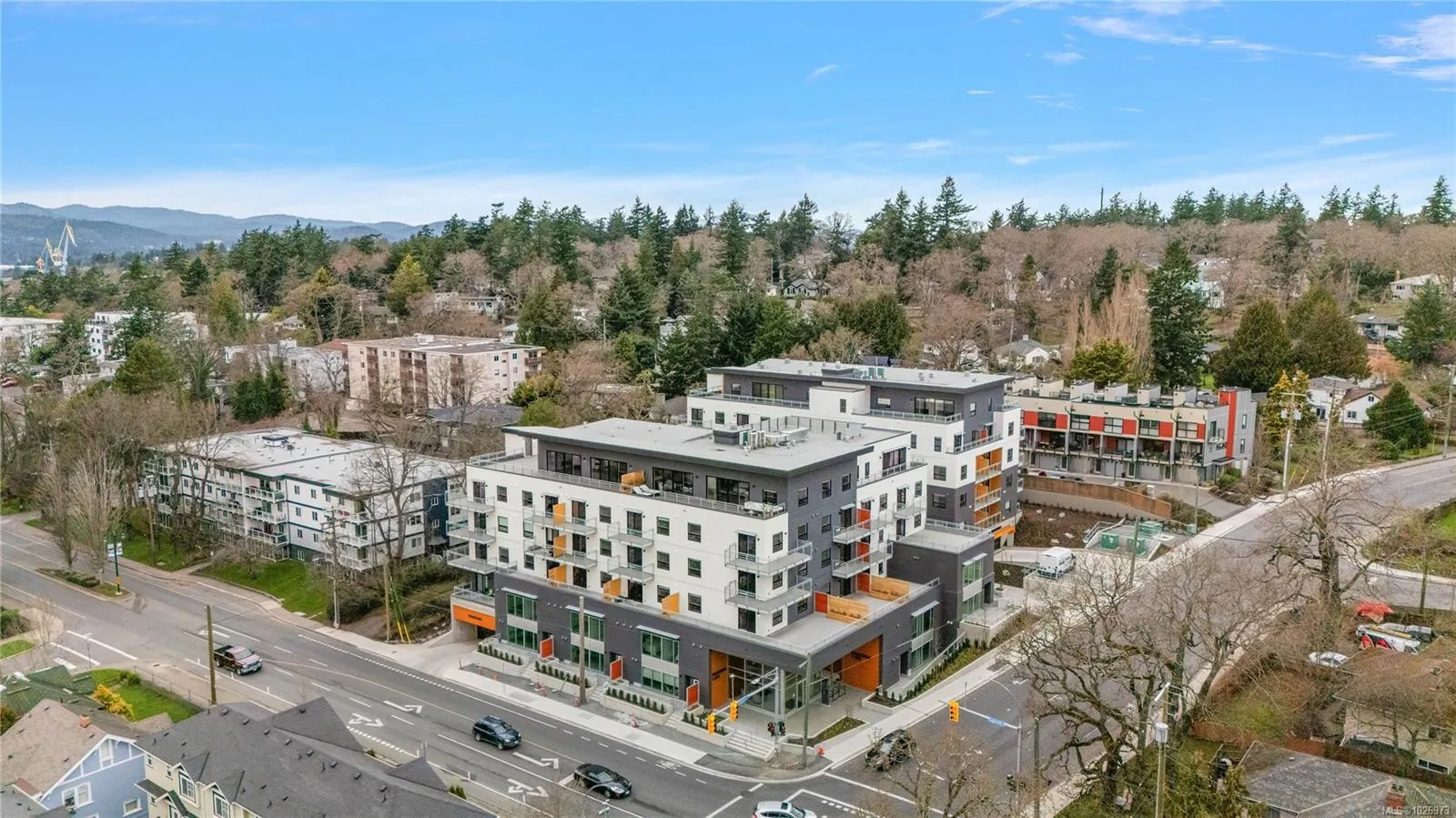 1102 Esquimalt Rd