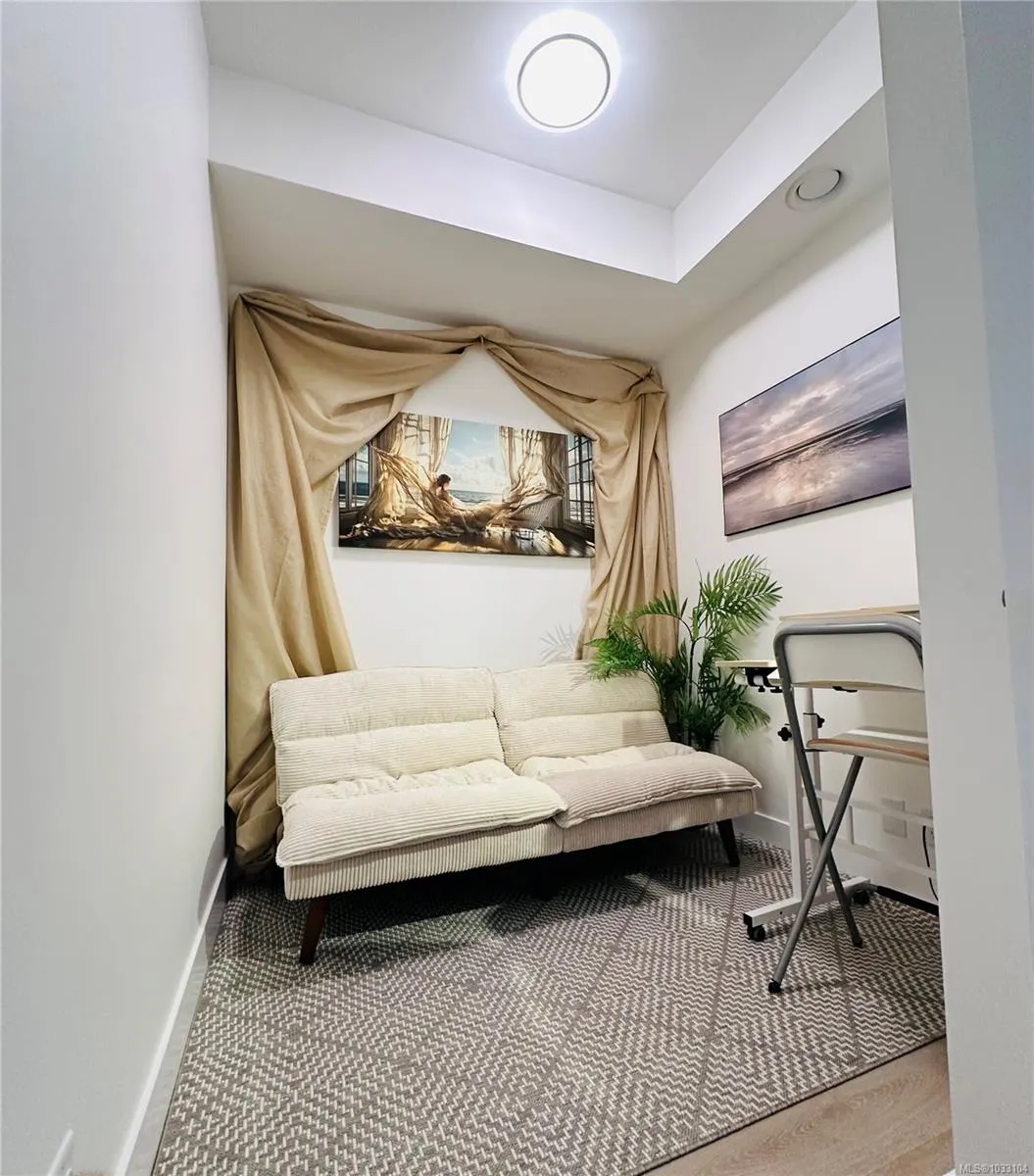 258 Helmcken Rd
