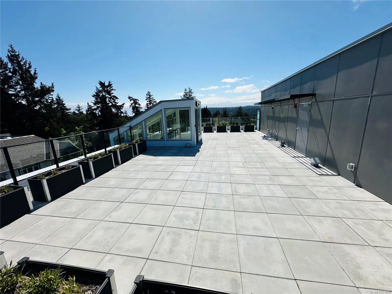 258 Helmcken Rd