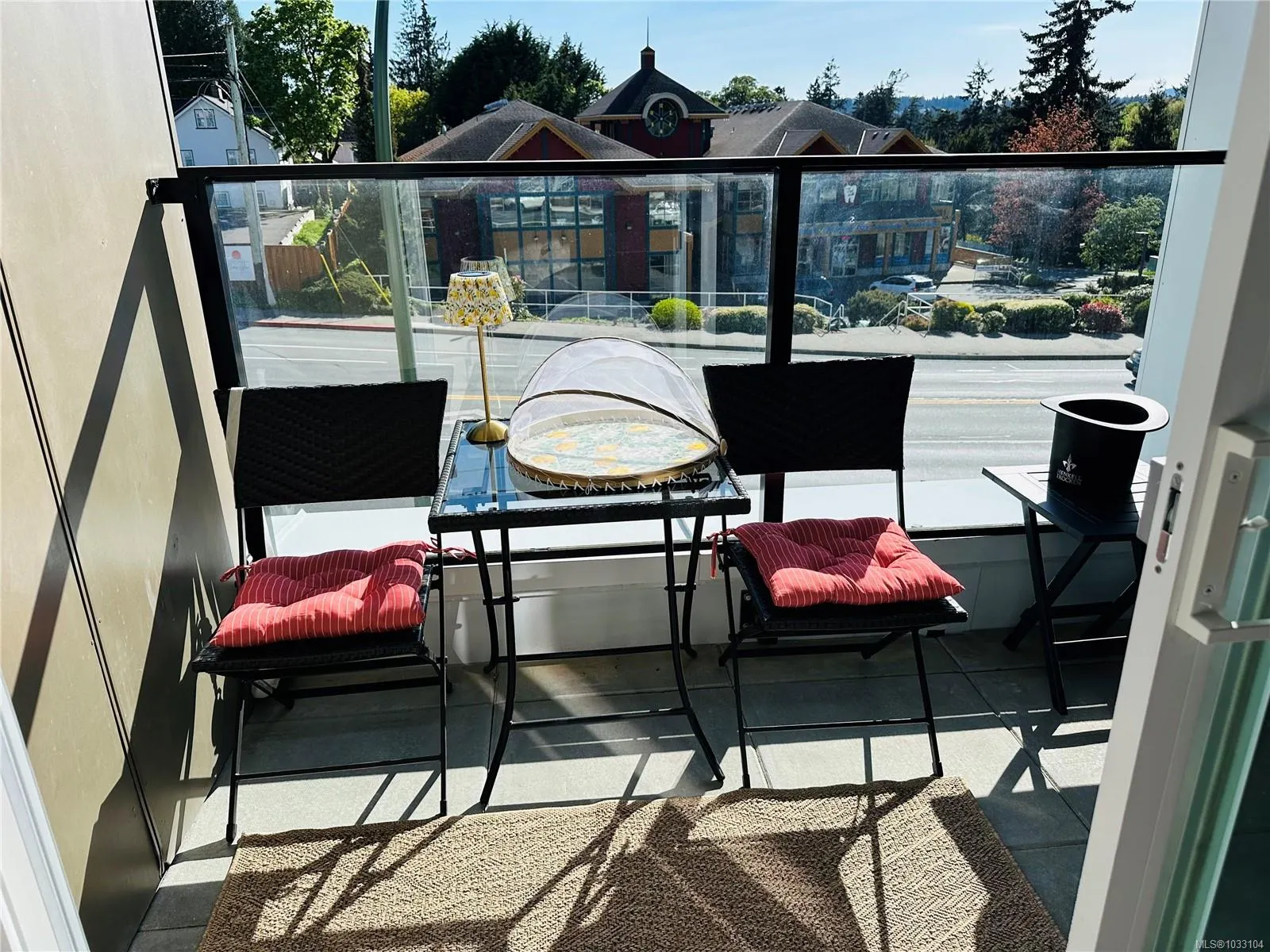 258 Helmcken Rd