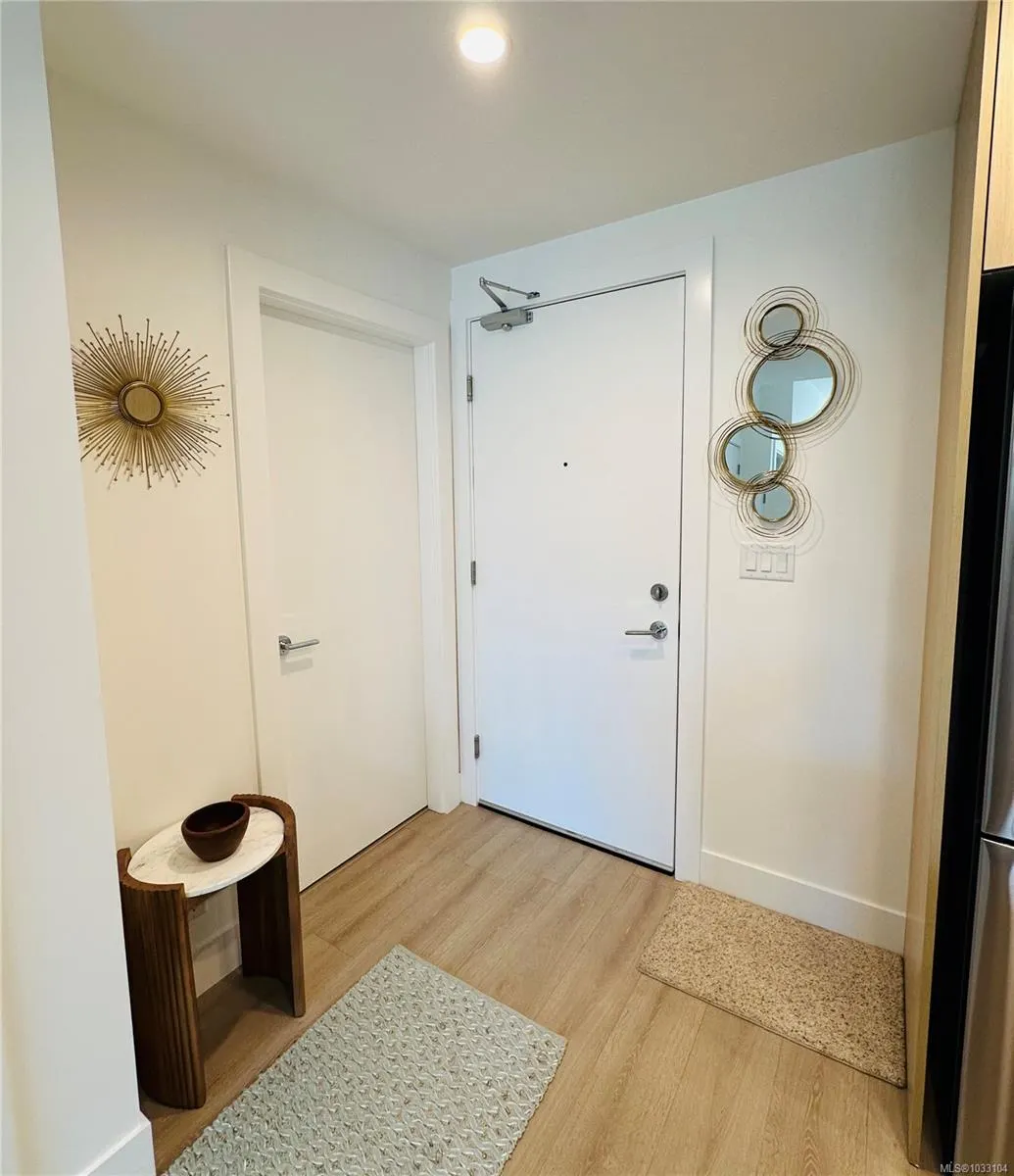 258 Helmcken Rd