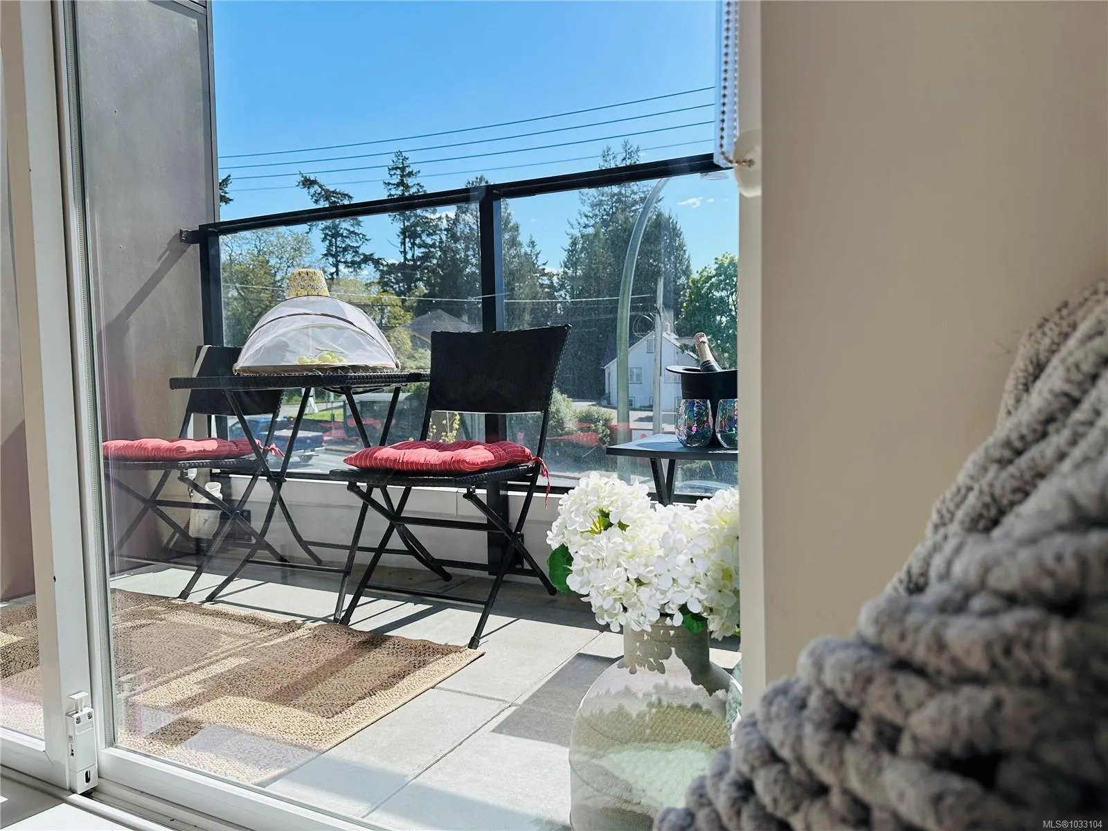 258 Helmcken Rd
