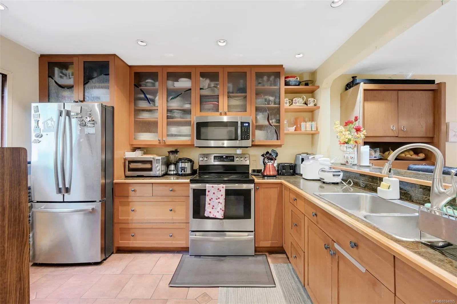 933 Admirals Rd