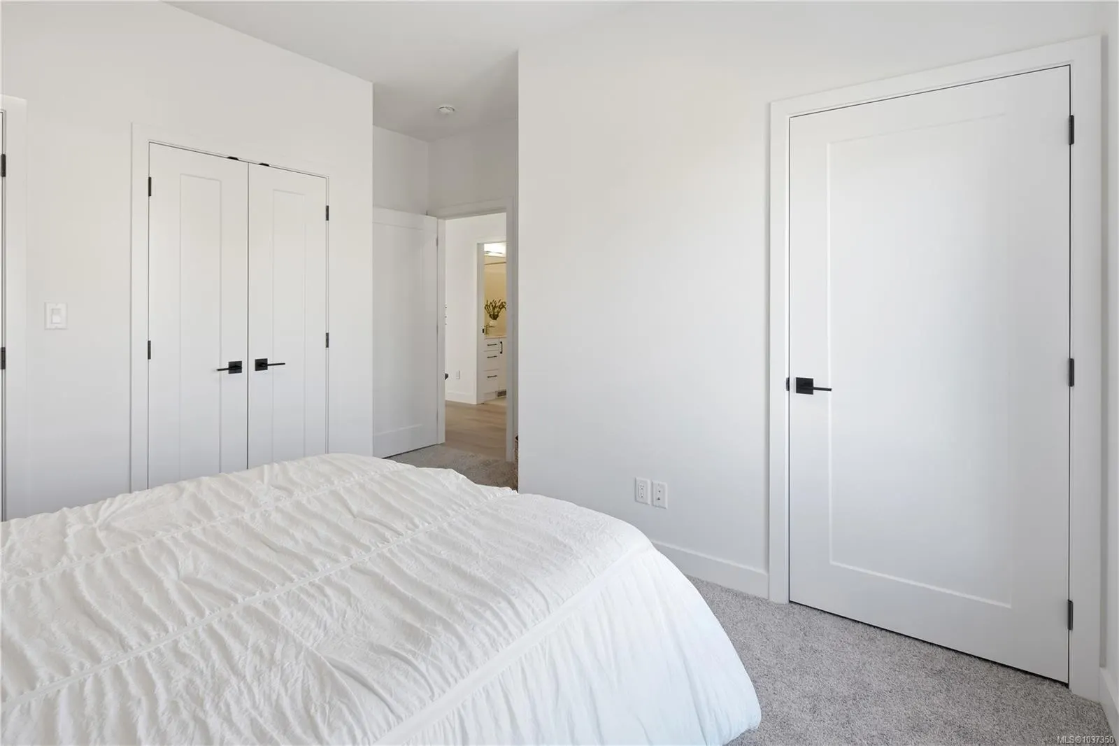 7057 Central Saanich Rd