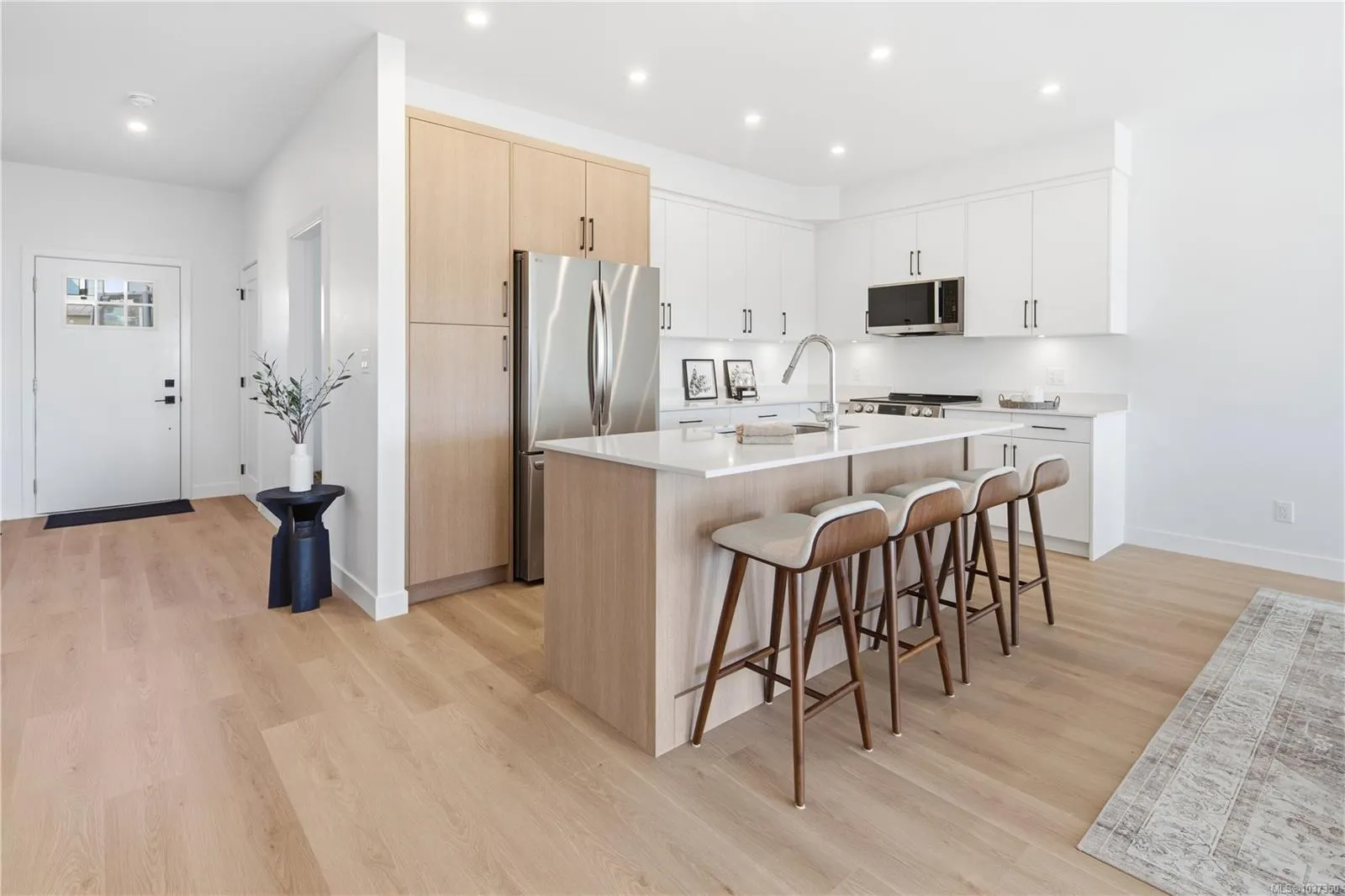 7057 Central Saanich Rd