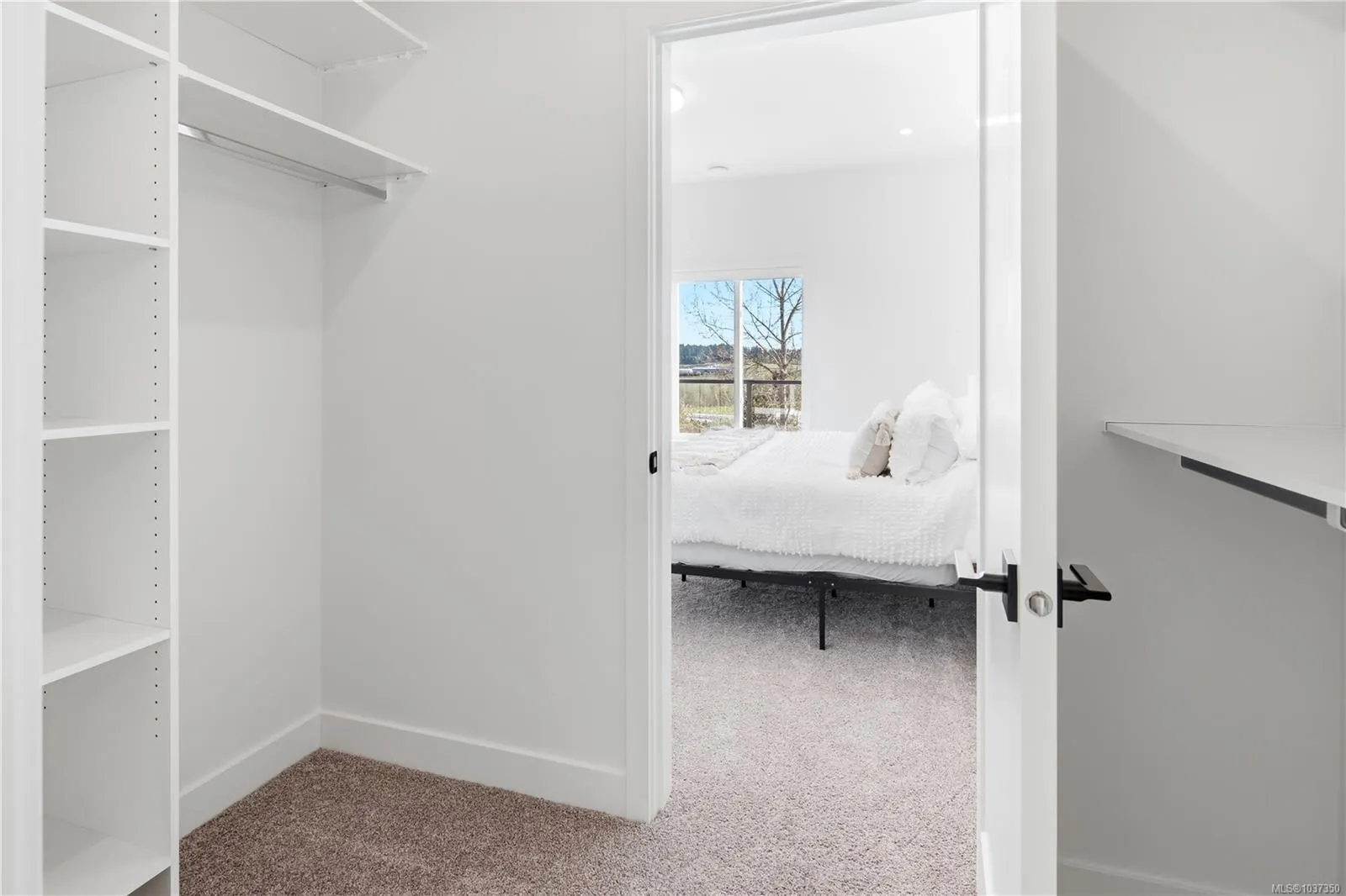 7057 Central Saanich Rd