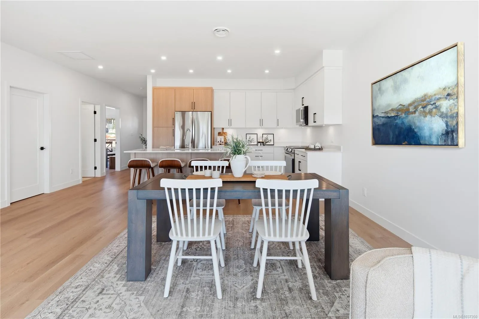 7057 Central Saanich Rd