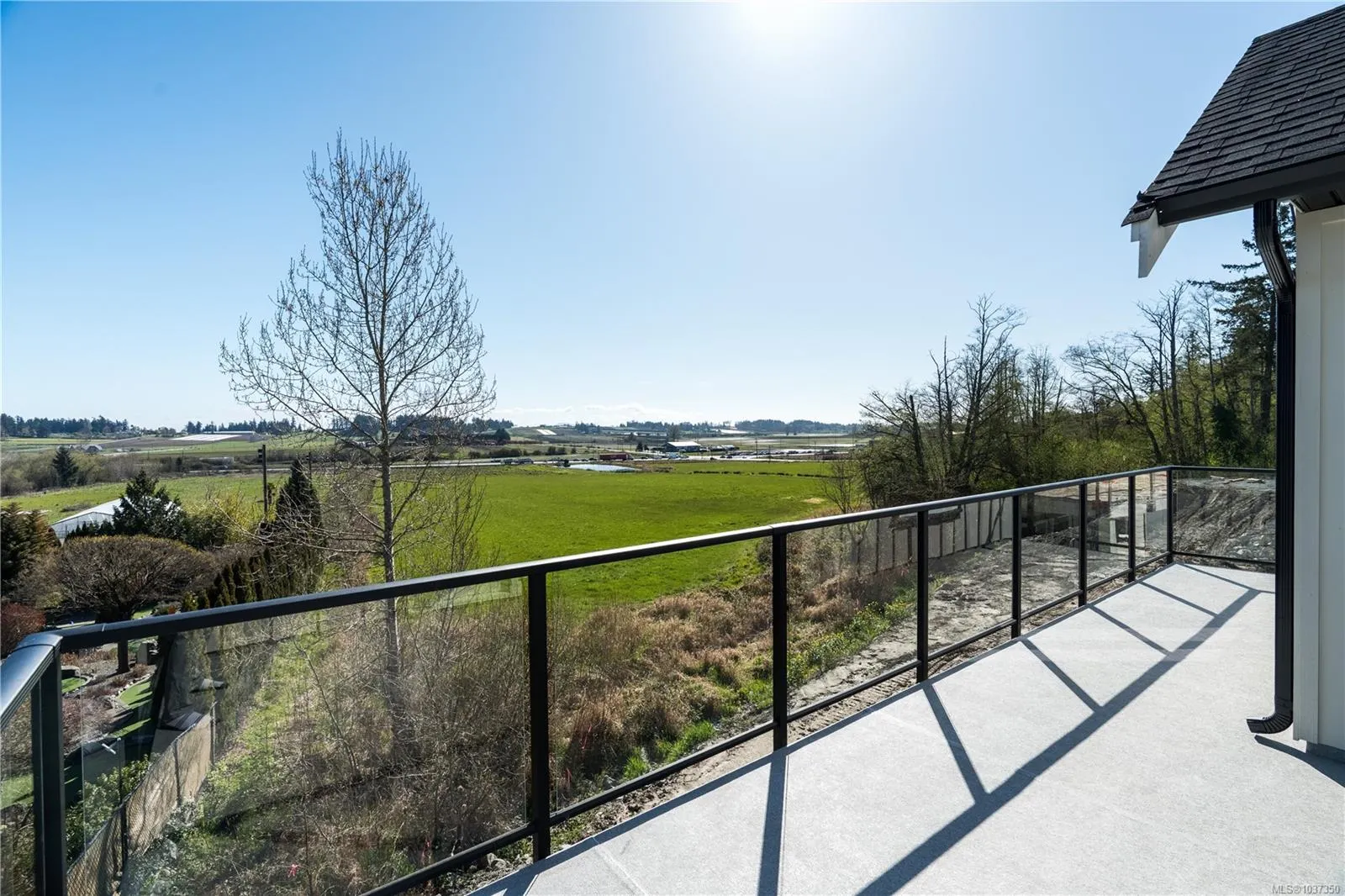 7057 Central Saanich Rd