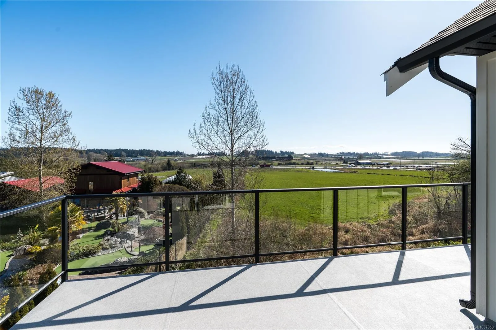 7057 Central Saanich Rd
