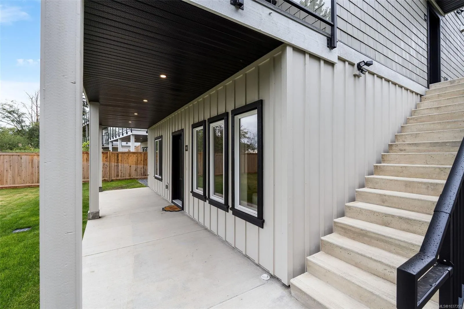 7057 Central Saanich Rd