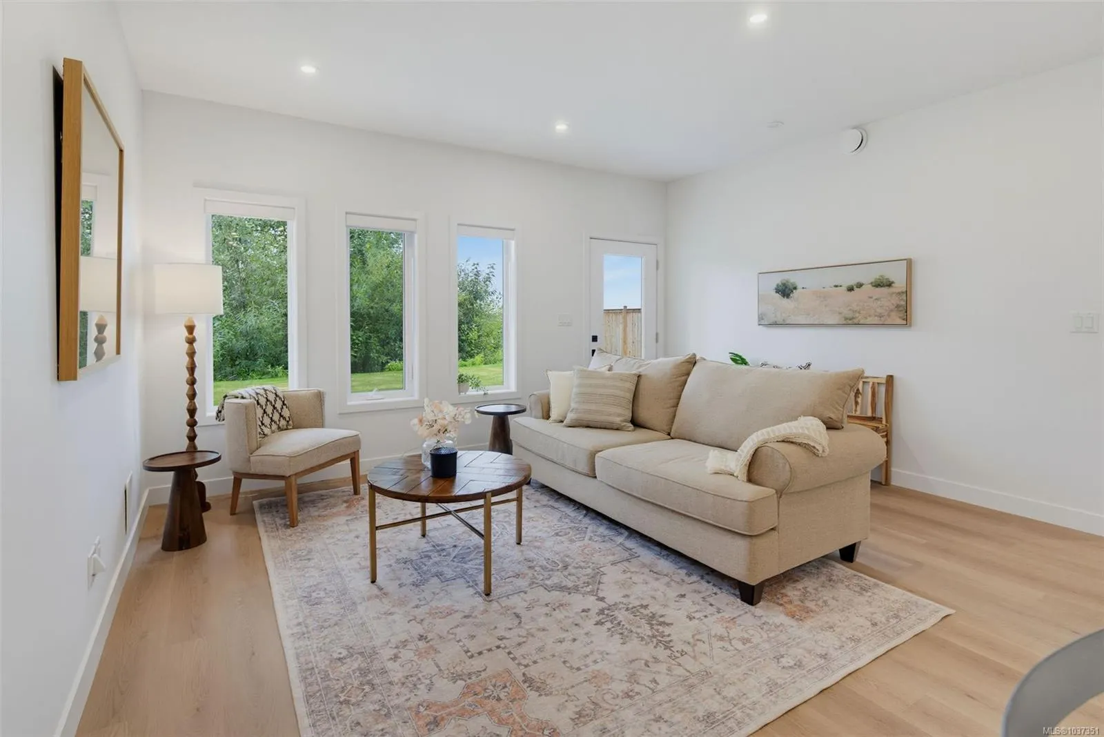 7057 Central Saanich Rd