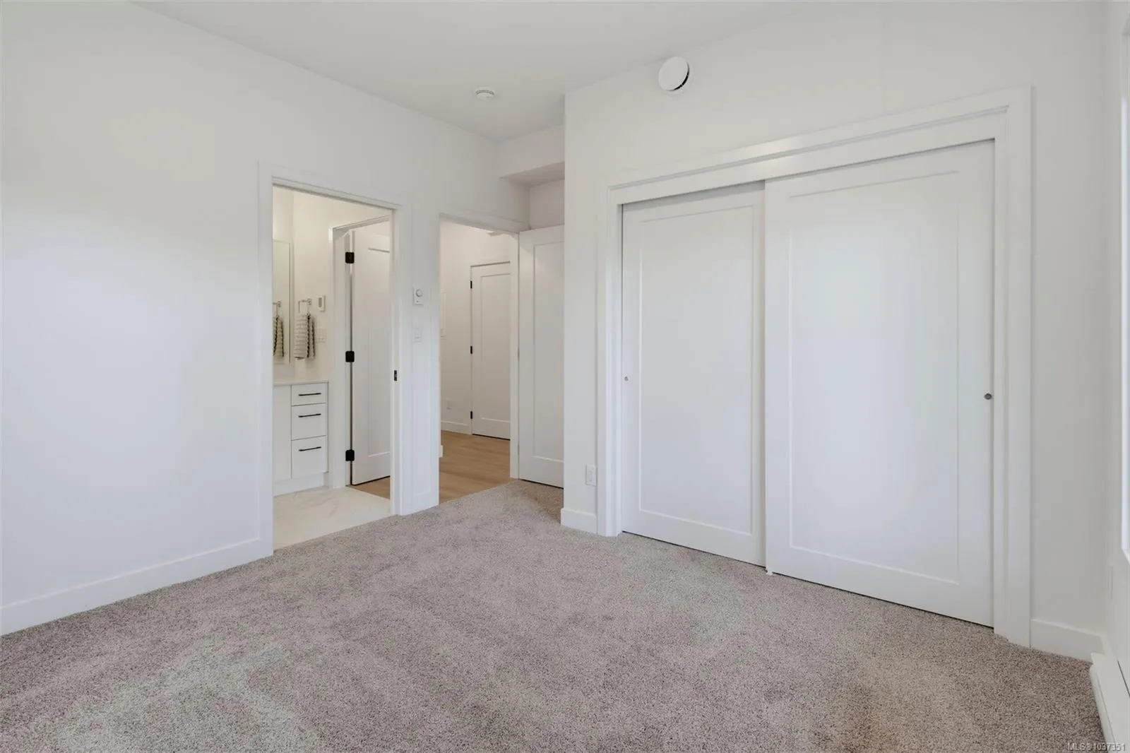 7057 Central Saanich Rd