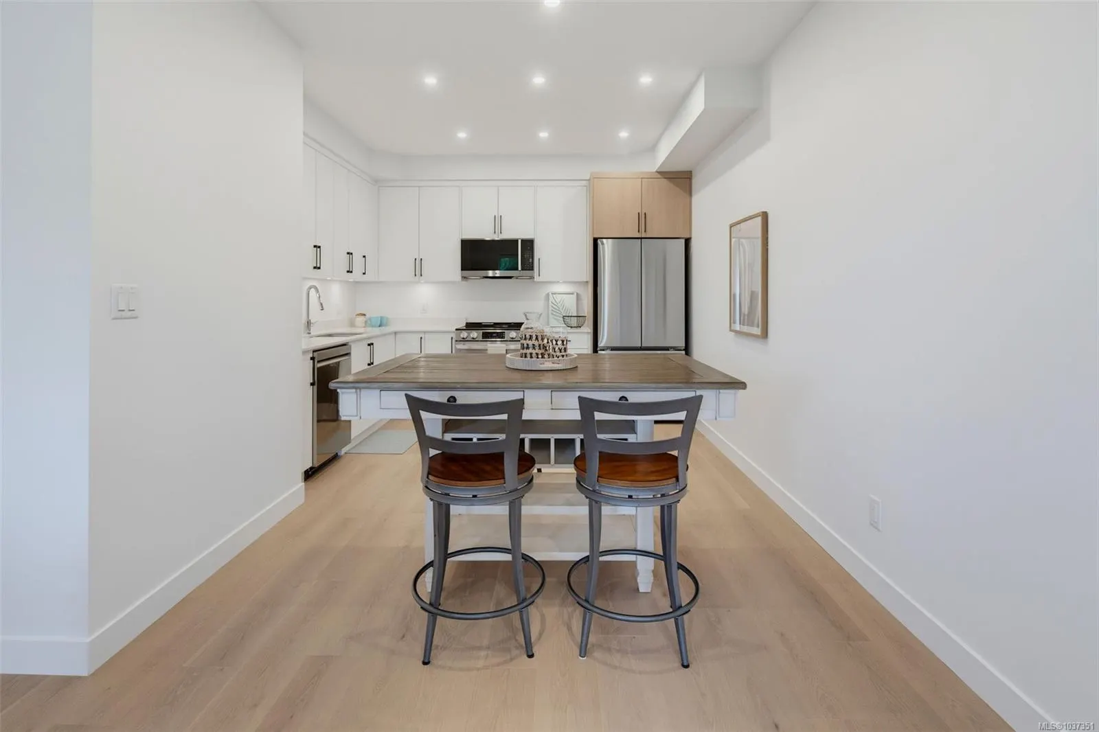 7057 Central Saanich Rd