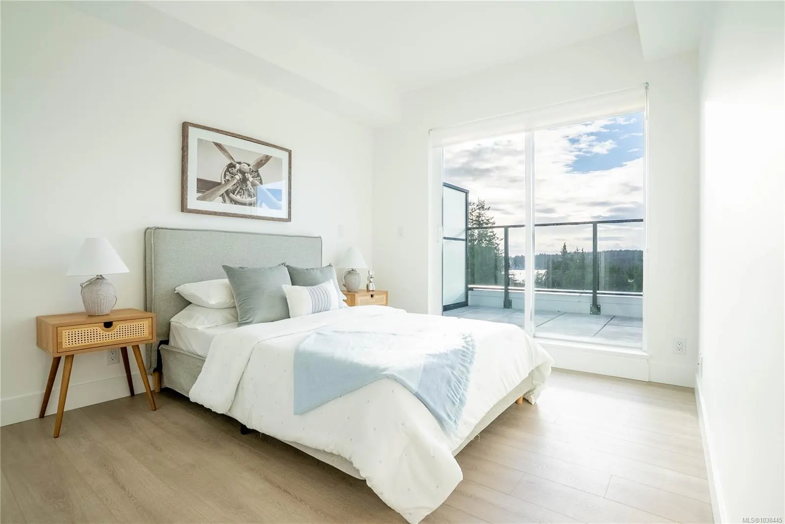 258 Helmcken Rd